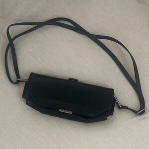 Trayvax Roam Clutch - Black Leather | New